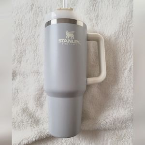 Stanley 40oz Adventure Quencher